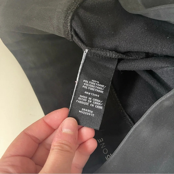 One 5 One Solid Black Faux Leather 4-way Stretch Leggings Small Women’s - Picture 12 of 13